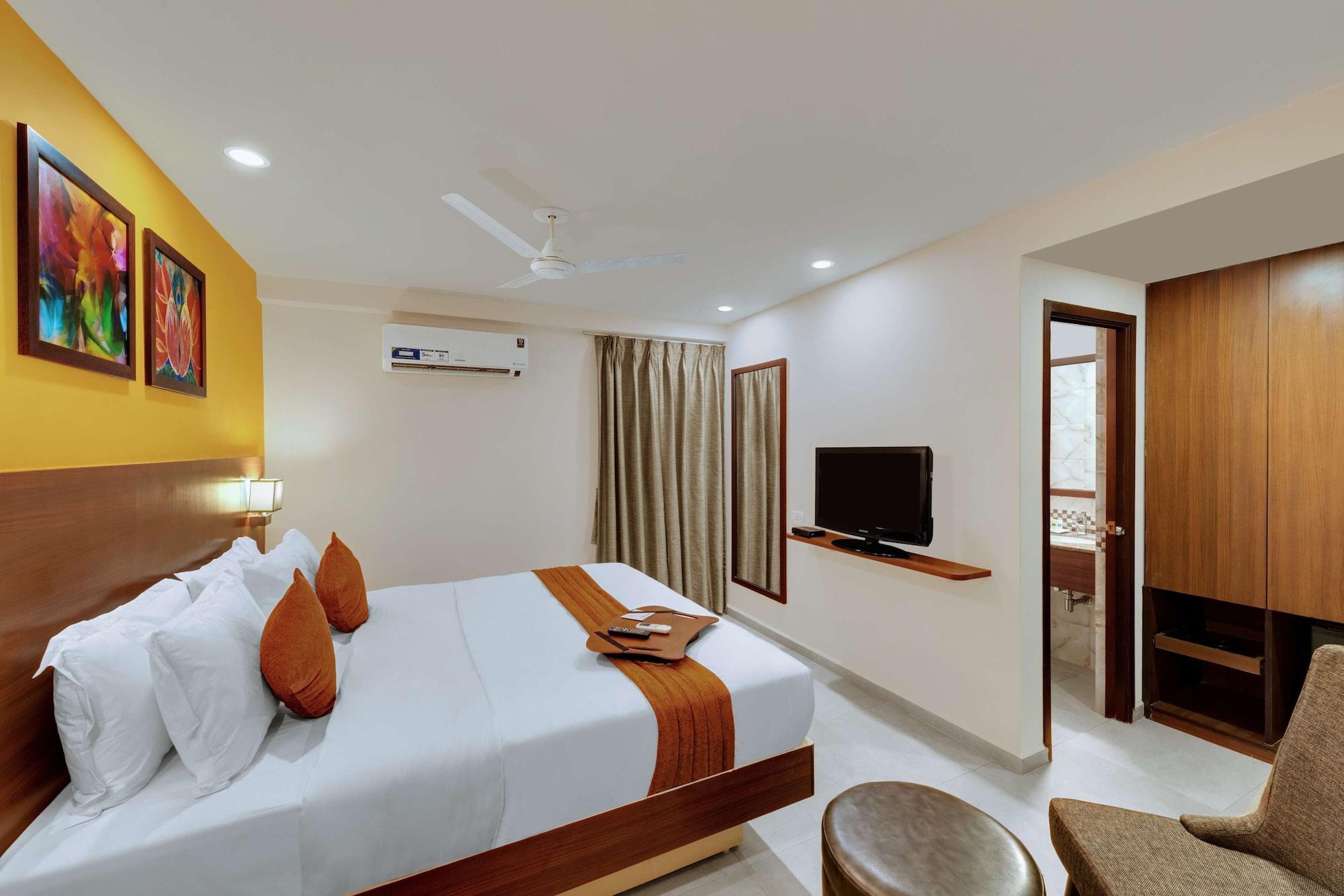 Best Western Alkapuri, Вадодара Экстерьер фото