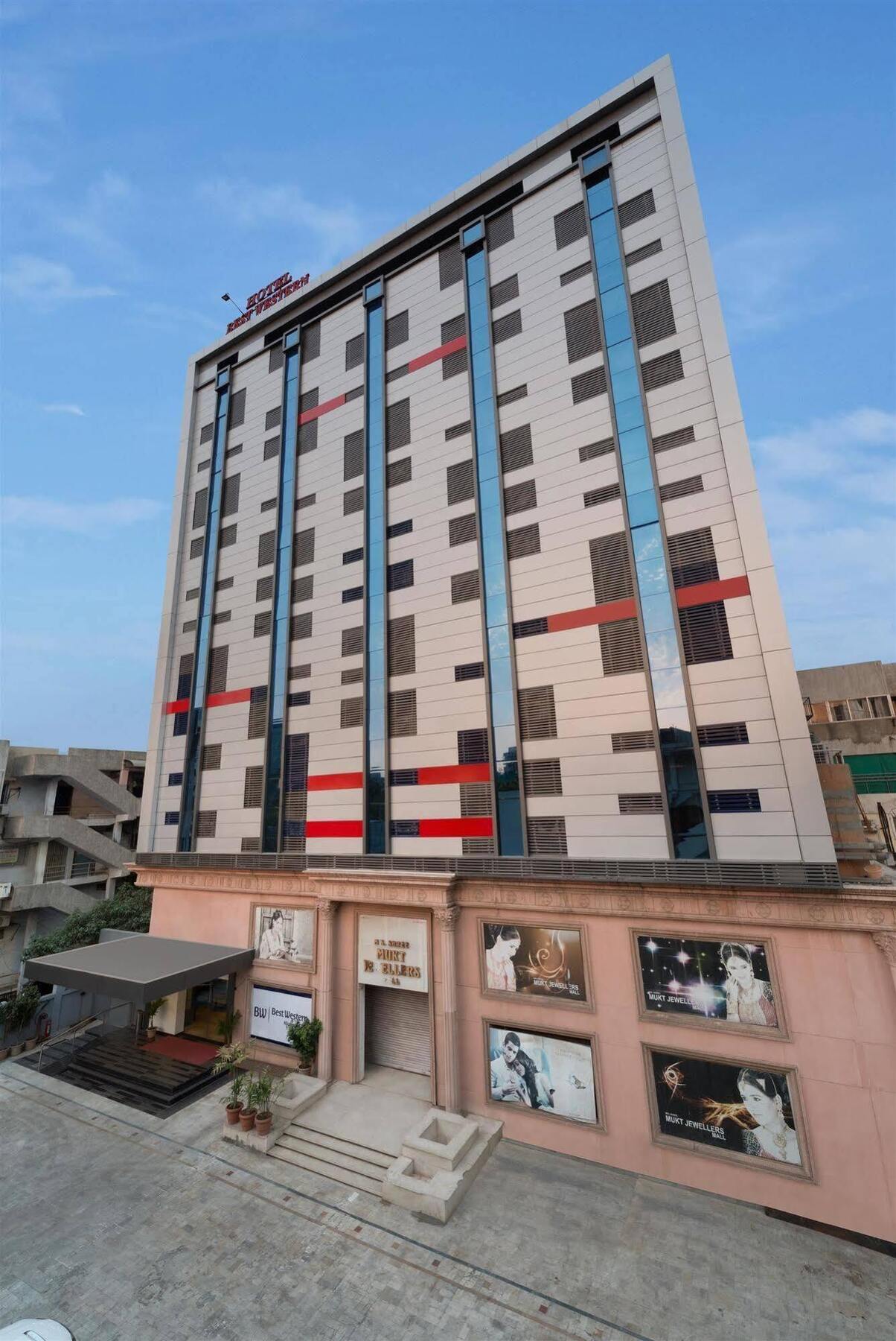 Best Western Alkapuri, Вадодара Экстерьер фото